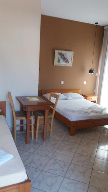 Hanna'S Apartments Paleóchora Extérieur photo